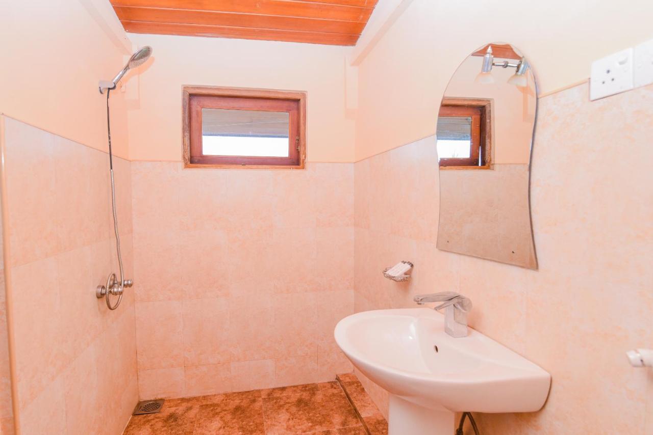 Blue Haven Guest House كاندي المظهر الخارجي الصورة